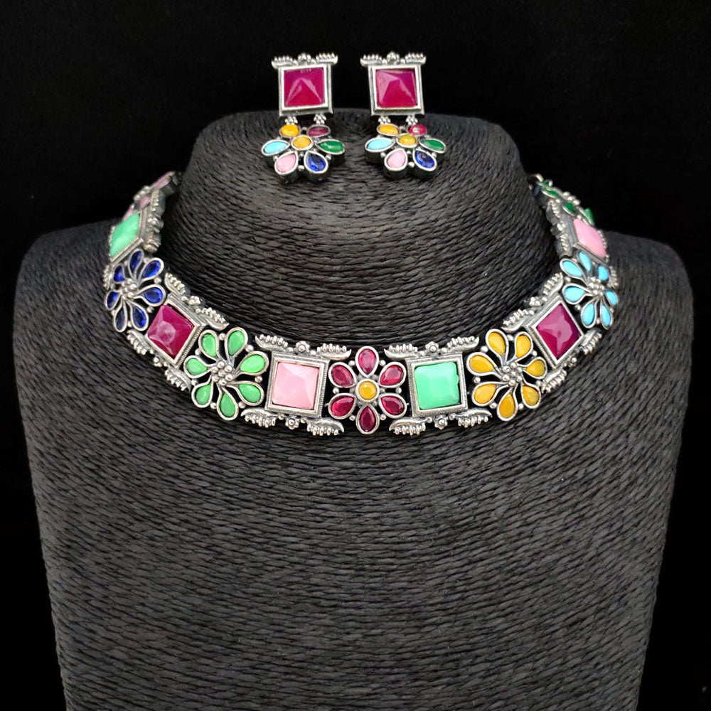 Vaamika Silver Plated Crystal Stone Necklace Set