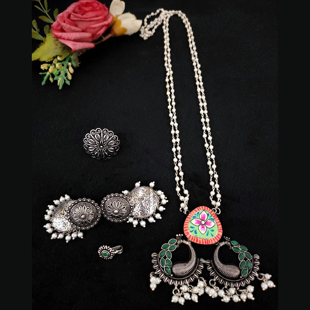 Vaamika Oxidized Plated Kundan Stone Necklace Set