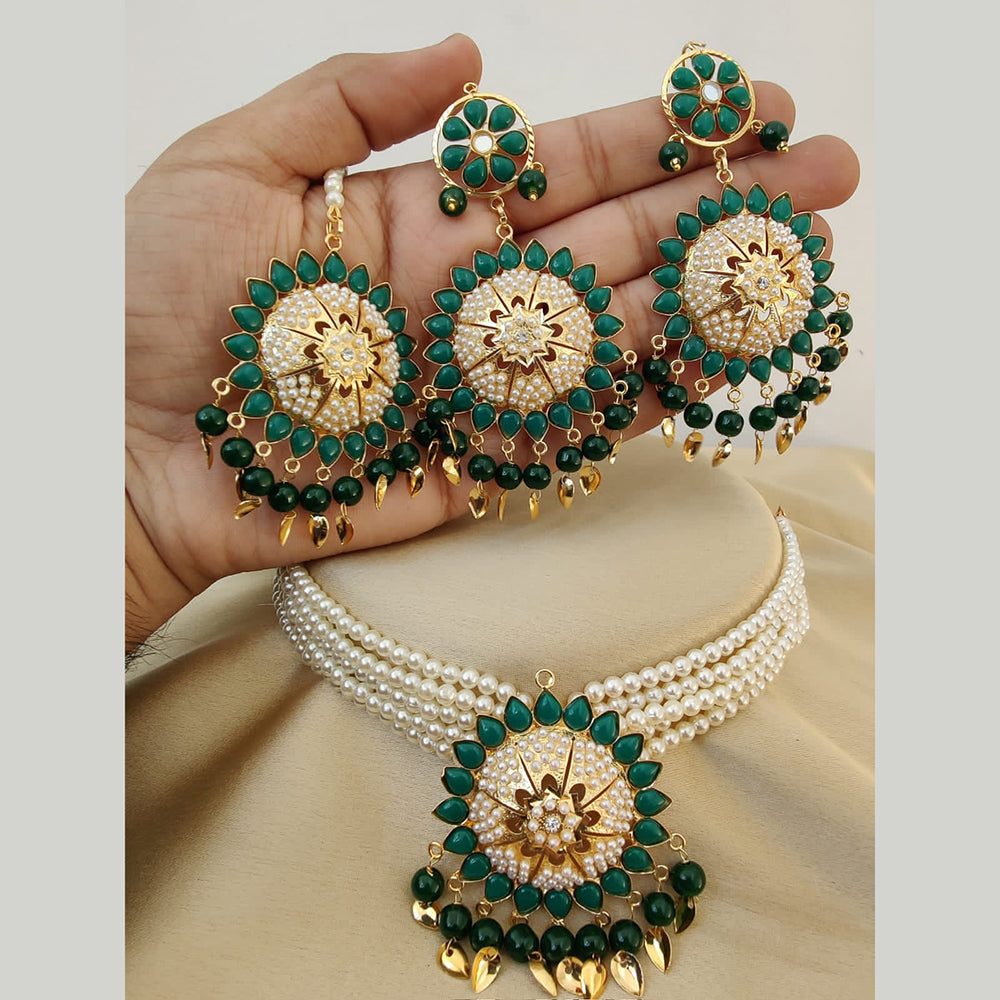 Vaamika Gold Plated Pota Stone & Pearl Necklace Set