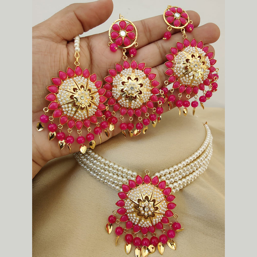 Vaamika Gold Plated Pota Stone & Pearl Necklace Set