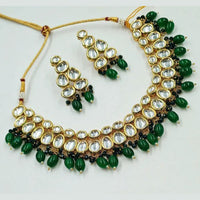 Heera Jewellers Gold Plated Kundan Stone Choker Necklace Set
