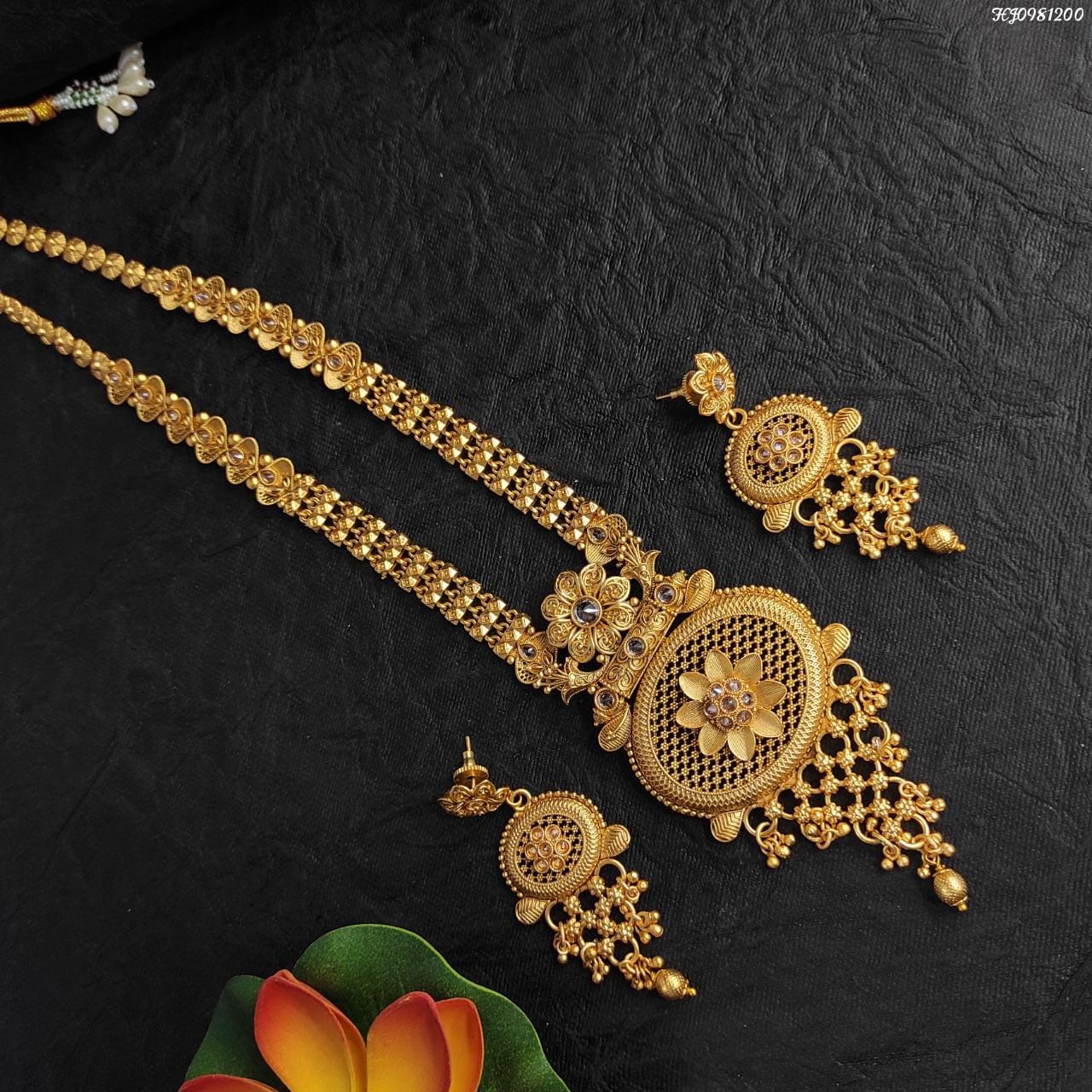 Heera Jewellers Gold Plated Pota Stone Haram Necklace Set