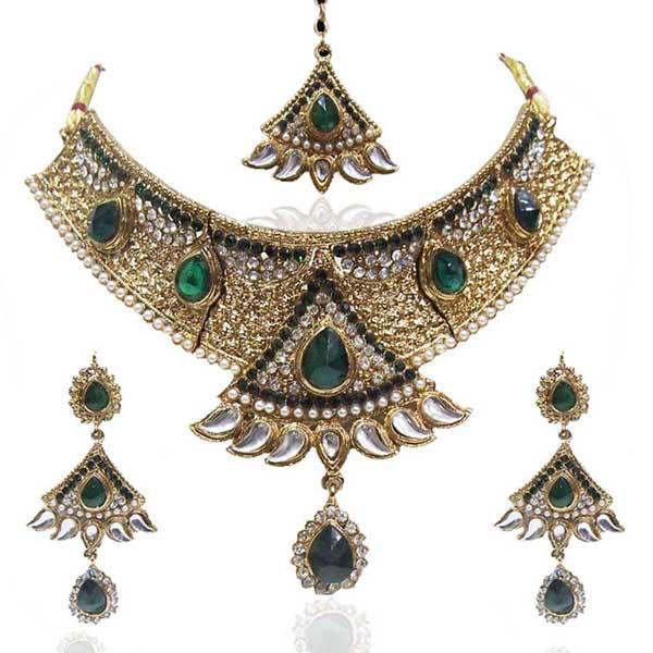 Kriaa Green Kundan Stone Gold Plated Necklace Set - 1100618