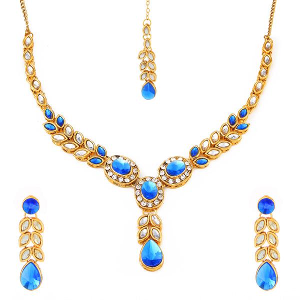 Kriaa Kundan Gold Plated Necklace Set With Maang Tikka - 1106206B