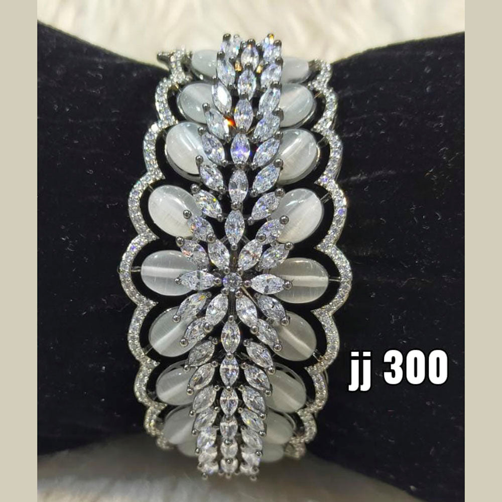 Jain Jewellers  Ad Stone Kada - 11062725