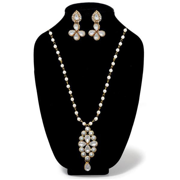 Kriaa Gold Plated White Glass Stone Necklace Set - 1106403B