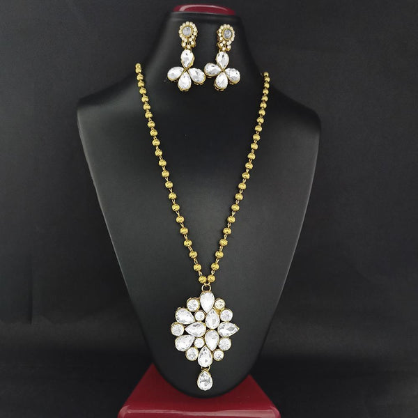 Kriaa Gold Plated Glass Stone Necklace  Set  - 1106413B