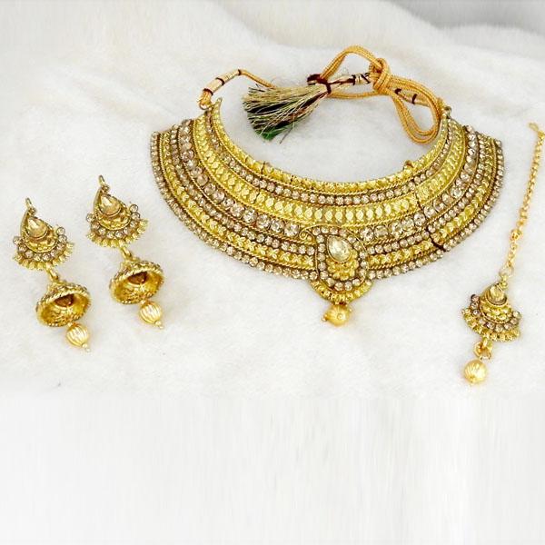 Kriaa Stone Choker Necklace Set With Maang Tikka - 1107914A