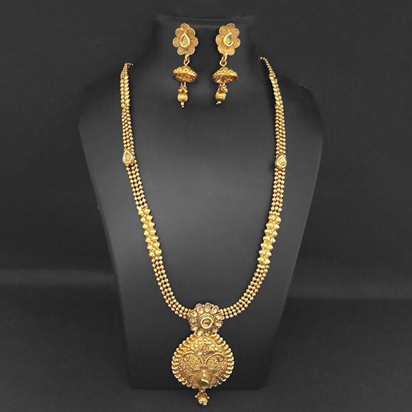 Kriaa Gold Plated Brown Kundan Necklace Set - 1109864A