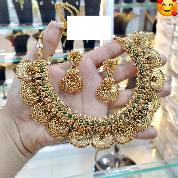 Kavita Art Gold Plated  Pota Necklace Set
