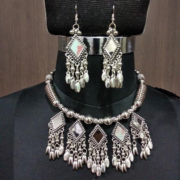 Jeweljunk White Rhodium Plated Navratri Special Necklace Set - 1112888