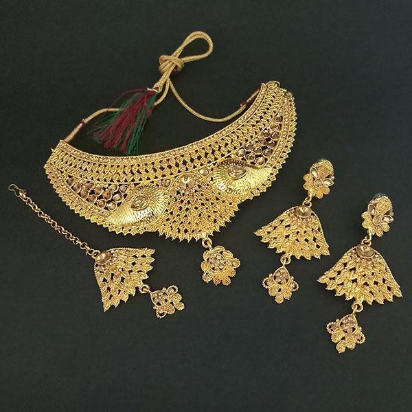 Kriaa Brown Stone Choker Necklace Set With Maang Tikka - 1113637