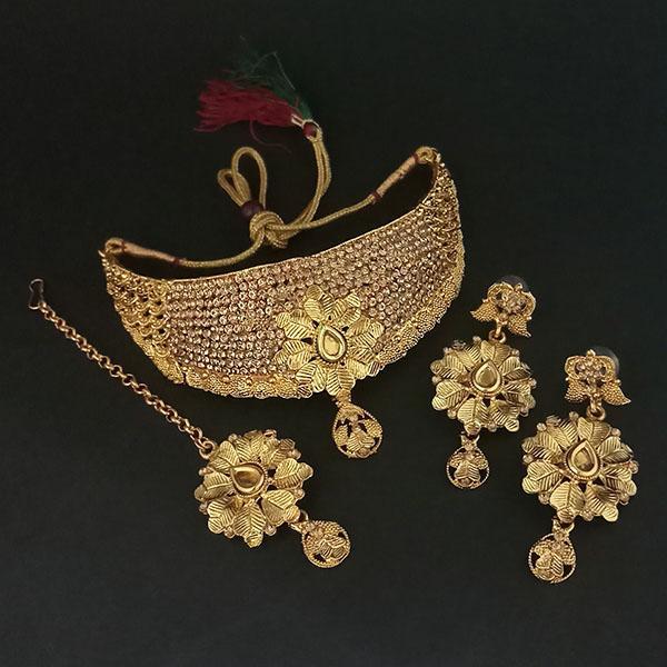 Kriaa Brown Stone Choker Necklace Set With Maang Tikka - 1113643