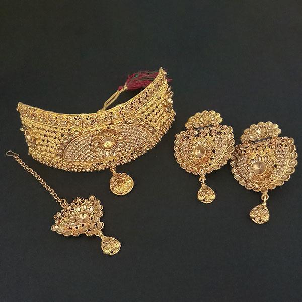 Kriaa Brown Stone Choker Necklace Set With Maang Tikka - 1113646