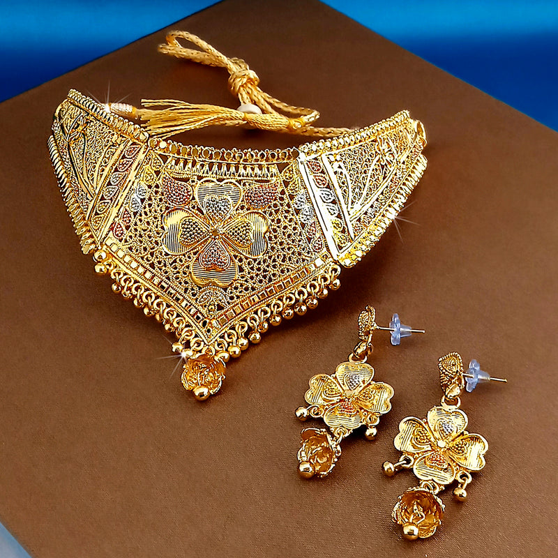 Kalyani Forming Look Gold Plated Stone Necklace Set