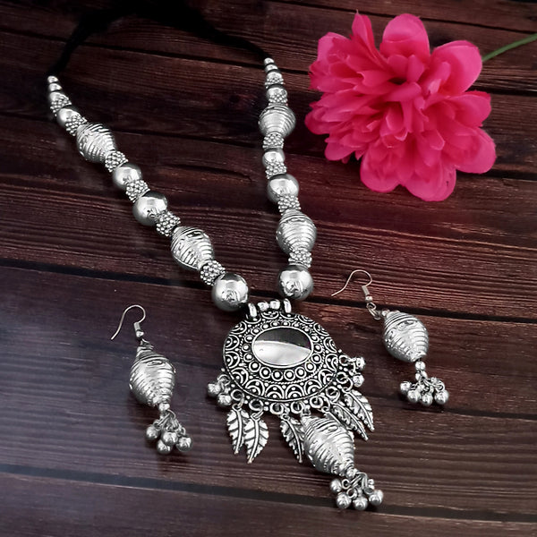 Jeweljunk Navratri Special Oxidised Plated Necklace set