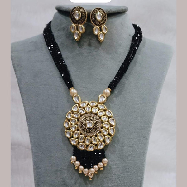 Everlasting Quality Jewels Gold Plated Kundan And Beads Necklace Set