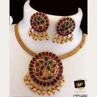 FS Collection Pendent Necklace Set