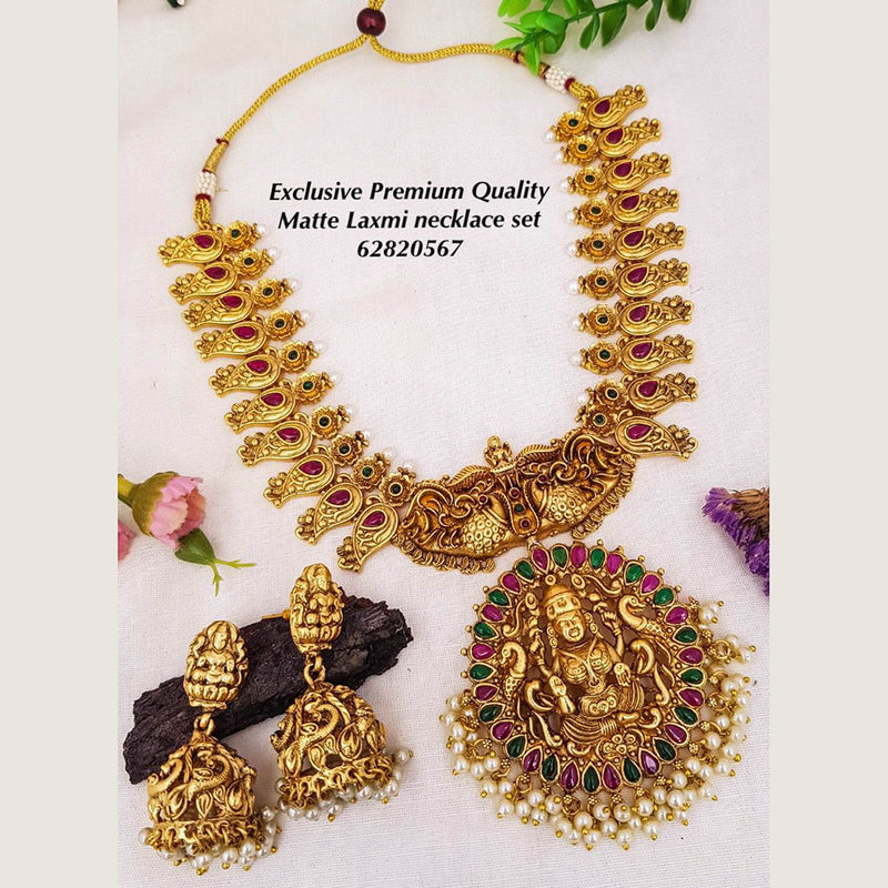 Sangita Creation Gold Plated Pota Stone Necklace Set