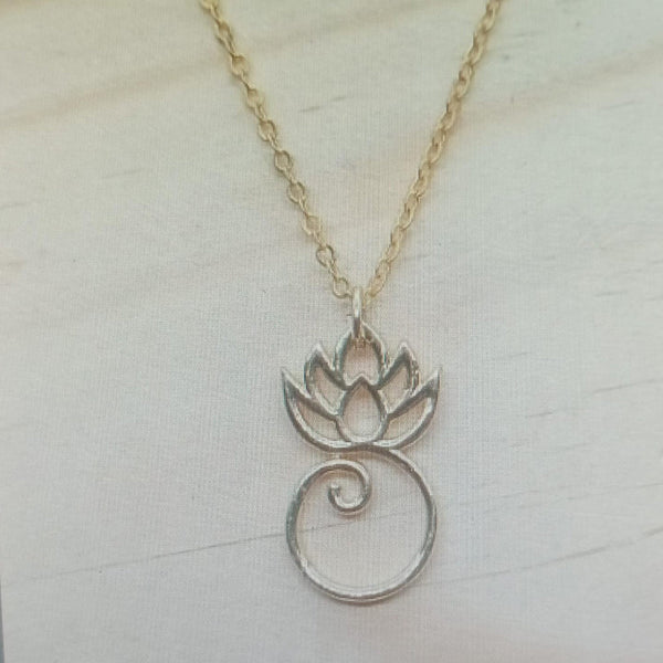 Savvy Jewellery Lotus Chain Pendant