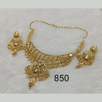 Darshana Jewels Forming Necklace Set