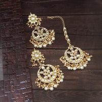 Kriaa Gold Plated White Beads And Kundan Earrings With Maang Tikka - 1309531