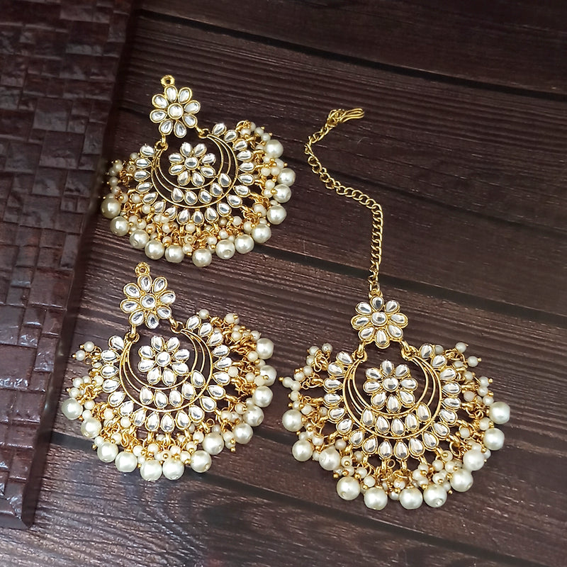 Kriaa Gold Plated White Beads And Kundan Earrings With Maang Tikka - 1309534