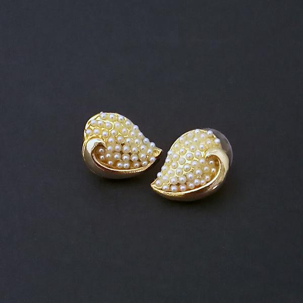 Kriaa Gold Plated Heart Shape Pearl Stud Earrings - 1310149