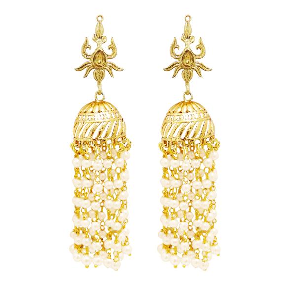 Kriaa Gold Plated Stone Pearl Polki Jhumki Earrings - 1310516