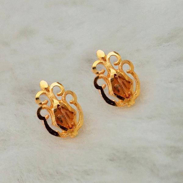 Kriaa Floral Design Gold Plated Stud Earrings - 1311790