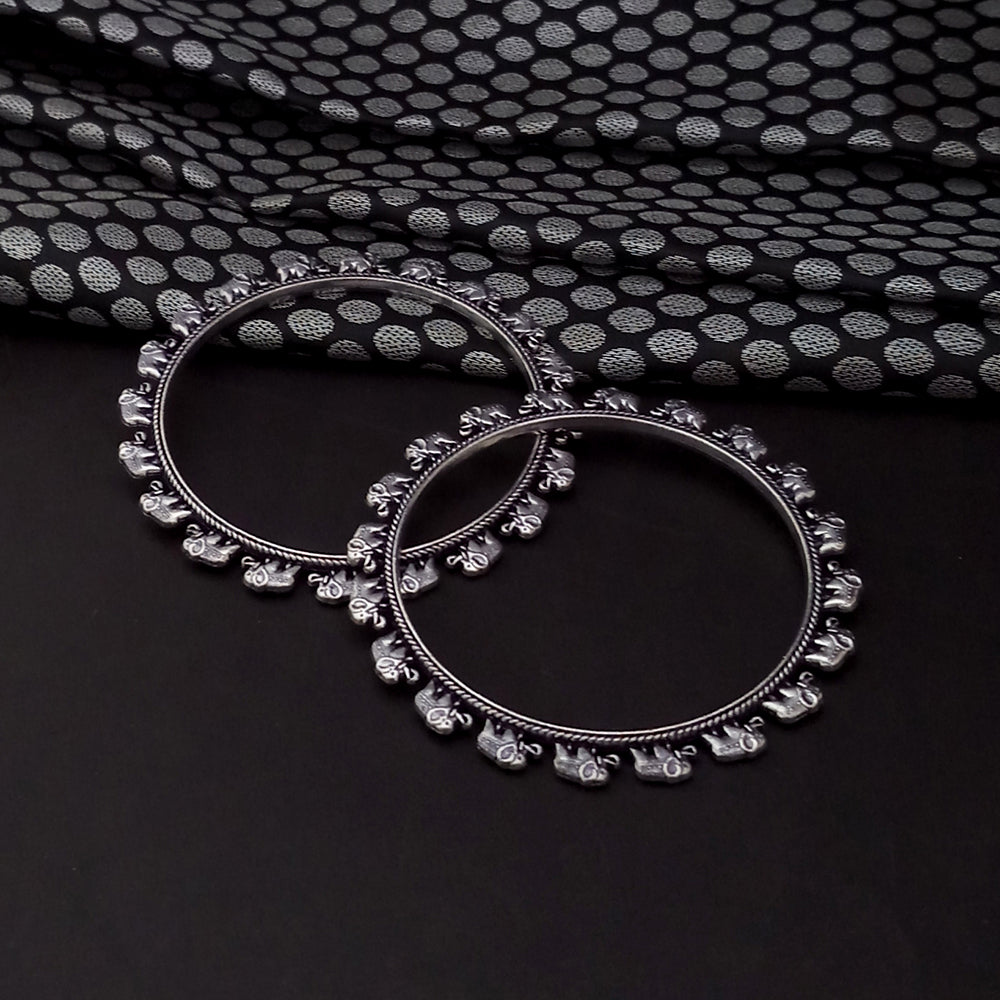 Urthn Oxidised Plated Elephant Design Bangles Set