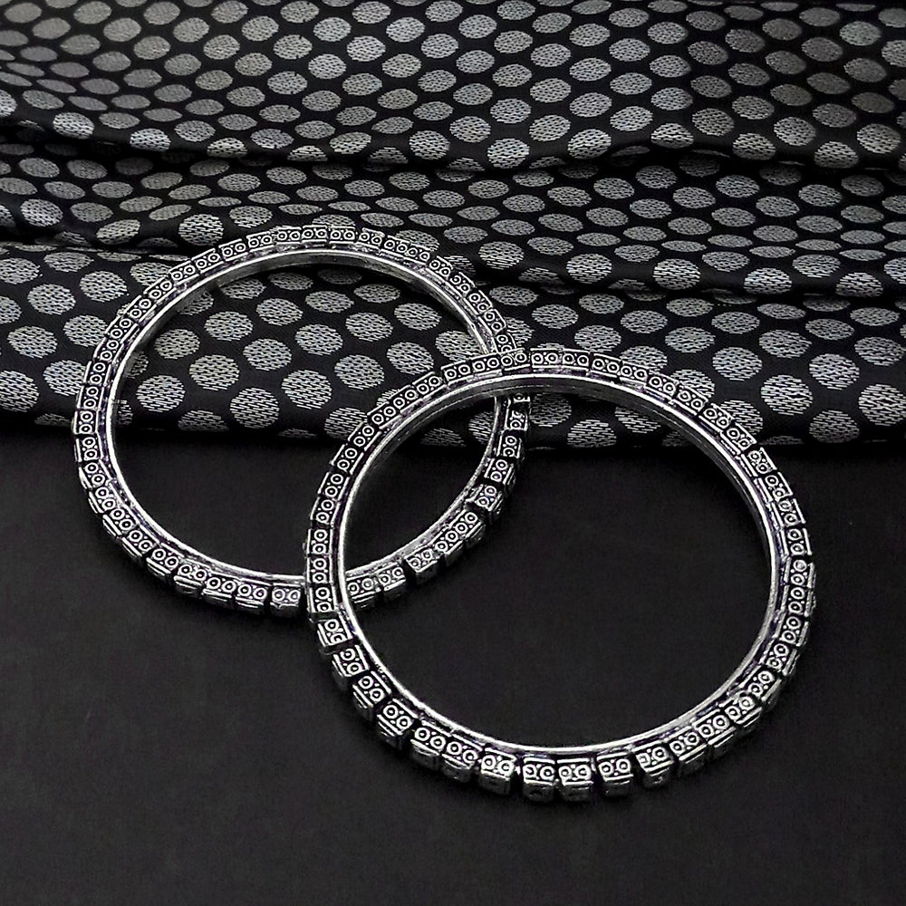 Urthn Oxidised Plated Bangles Set