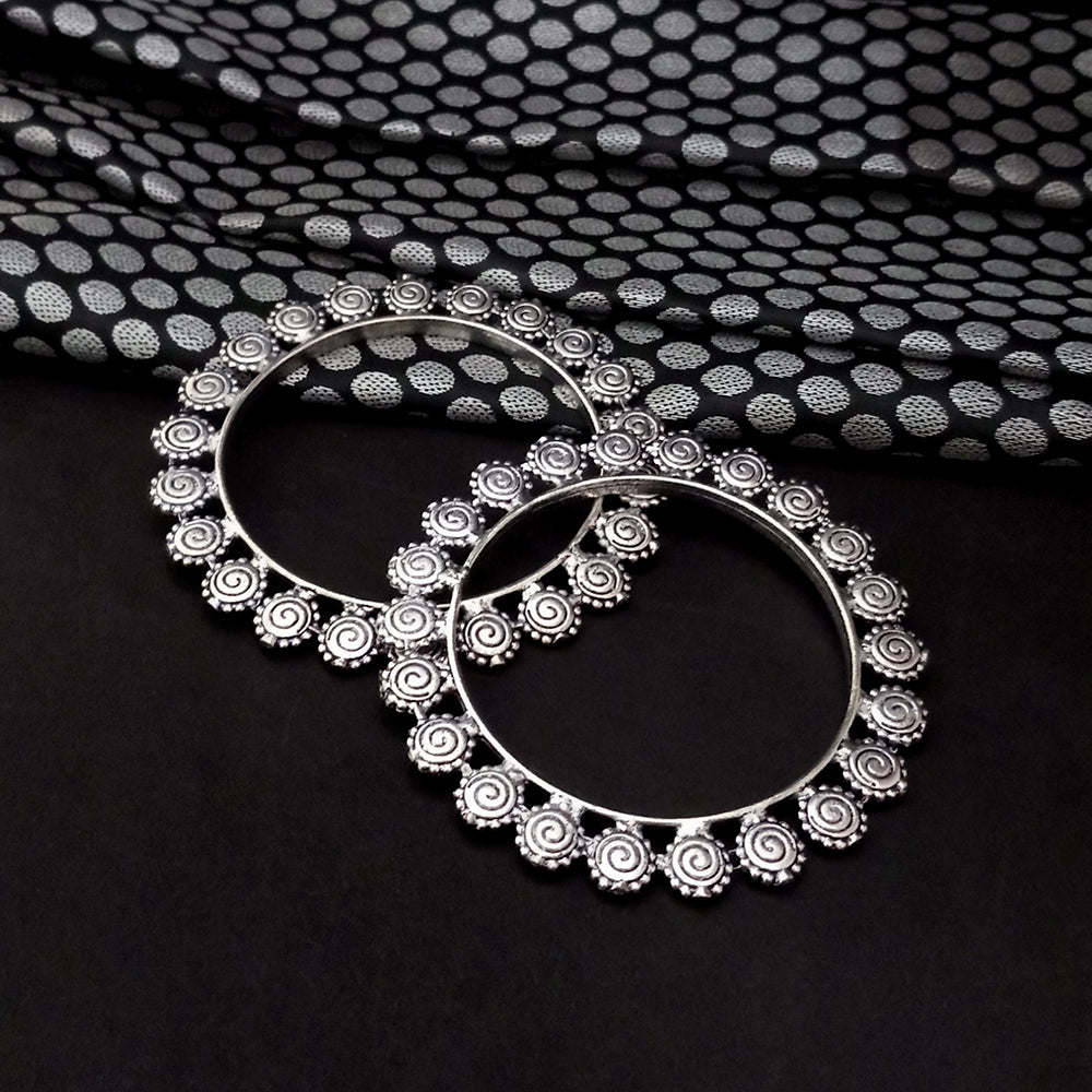 Urthn Oxidised Plated Bangles Set