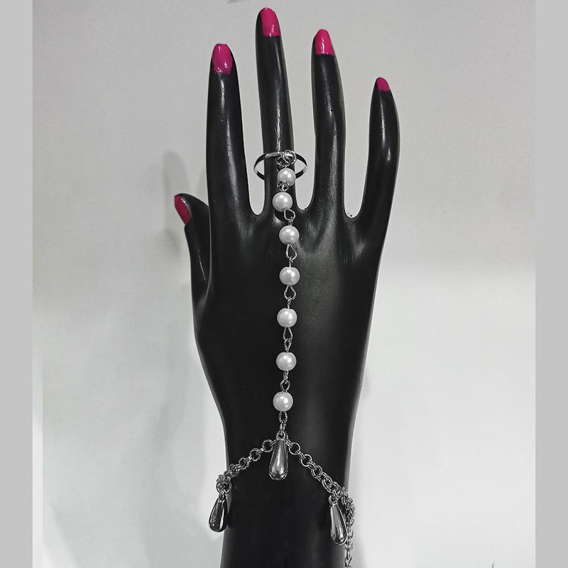 Kriaa Silver Plated Hand Harness -1504043A