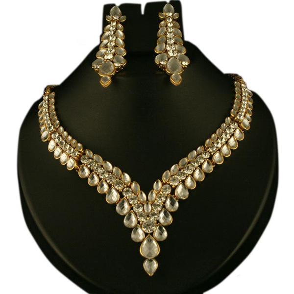 Kriaa Gold Plated White Crystal Stone Necklace Set - 2100410