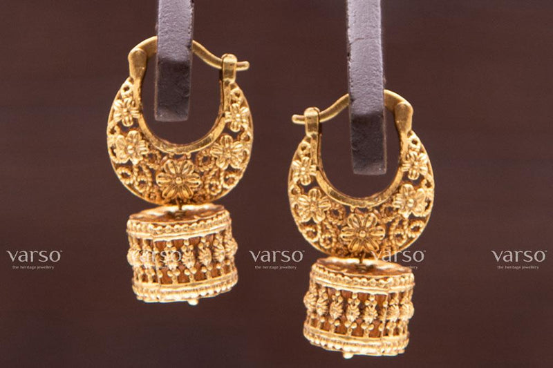 Varso  Gold  Alloy  Jhumkas  Earrings  - 211079