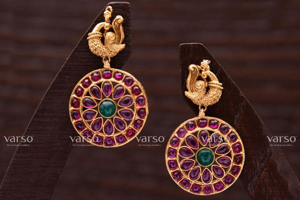Varso Kempu & Emerald Gold  Alloy  Dangler Earrings  - 211109