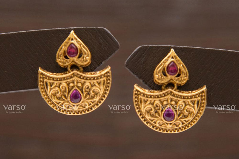 Varso Kempu Gold  Alloy  Studs Earrings  - 211188