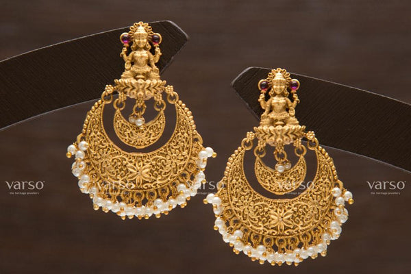 Varso Kempu Gold  Alloy Pearl Dangler Earrings  - 211204