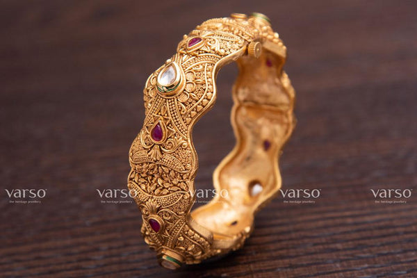 Varso Ruby & Kundan Gold Antique Brass Alloy Kada -215045