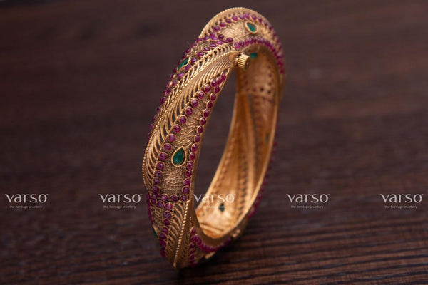 Varso Ruby & Emerald Gold Antique Brass Alloy Kada -215089