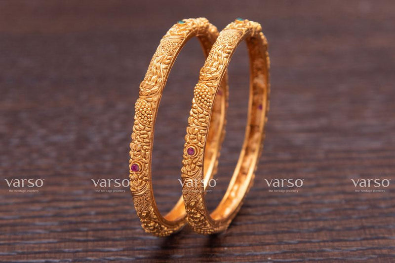 Varso Ruby & Emerald Gold Antique Brass Alloy Kada -215107