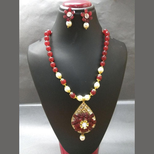 Kriaa Maroon Beads And Kundan Gold Plated Necklace Set - 2800323A