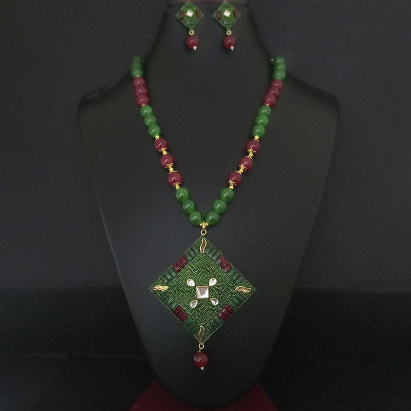 Kriaa Green Beads And Kundan Gold Plated Necklace Set - 2800340