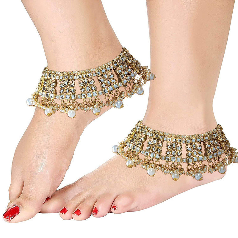 Etnico Gold Plated Kundan & pearl Studded Adjustable Bridal Anklets/Payal For Women/Girls (A022W)