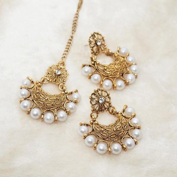 Kriaa White Stone Pearl Dangler Earrings With Maang Tikka - 1309505B