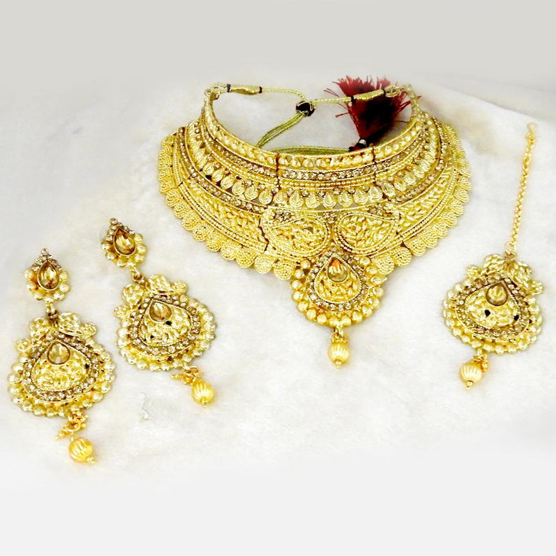 Kriaa Choker Necklace Set With Maang Tikka - 1107910A