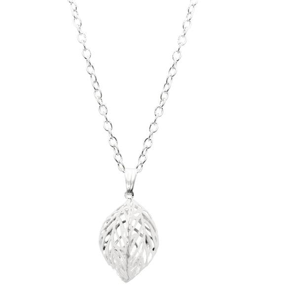 Urthn White Glass Stone Silver Plated Chain Pendant - 1203251A
