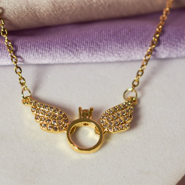 Salty Angel Wings Necklace - Gold