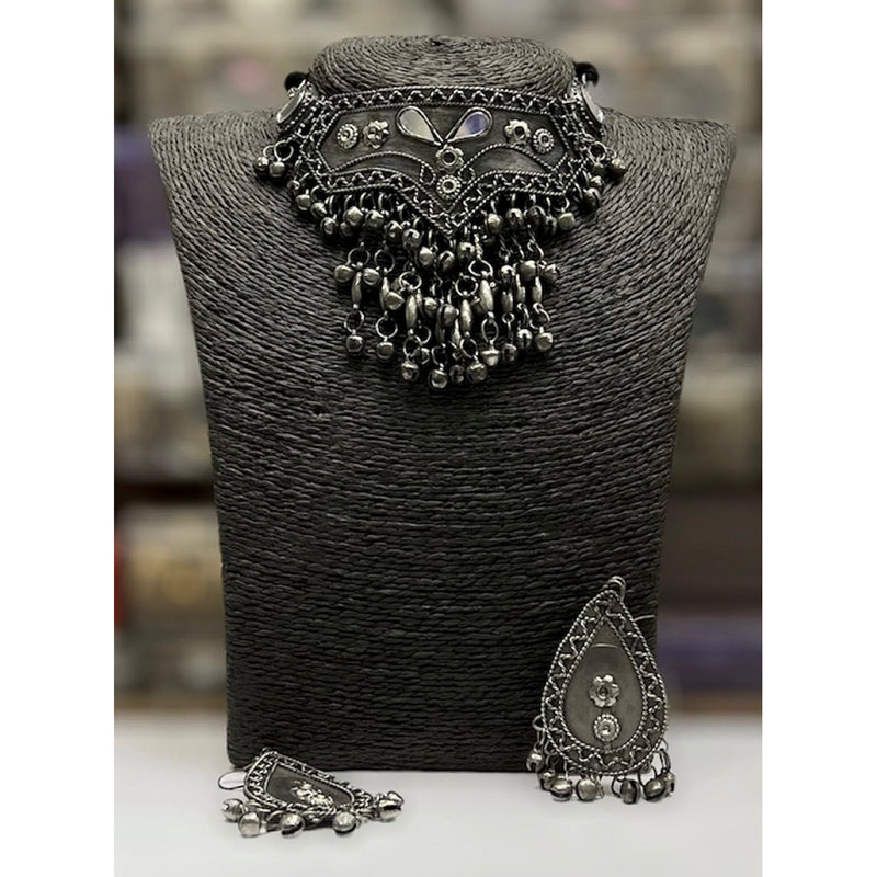 Blythediva Oxidised Plated Mirror Thread Choker Necklace Set